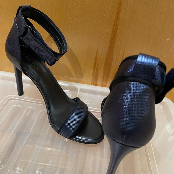 Dark blue stiletto heels size 10 - Picture 5 of 7